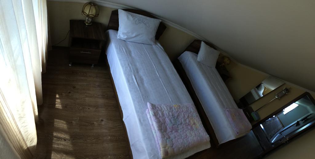 Mari Guest House เทลาวี ภายนอก รูปภาพ